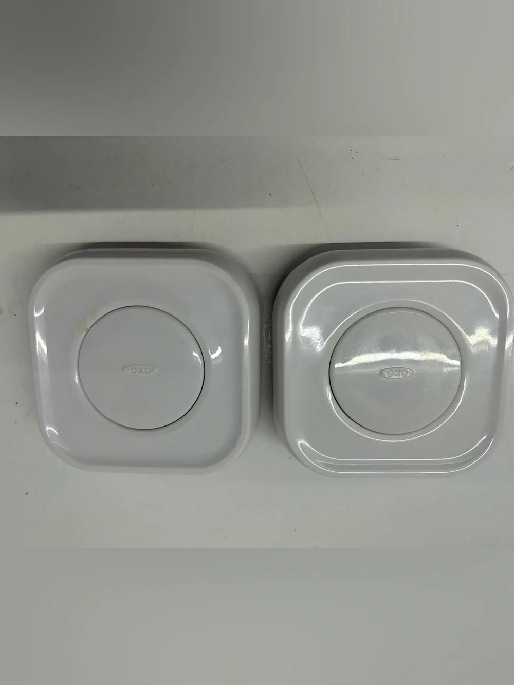 Oxo Pop Container Set of (2) 2.3 quart storage containers & (2) extra lids